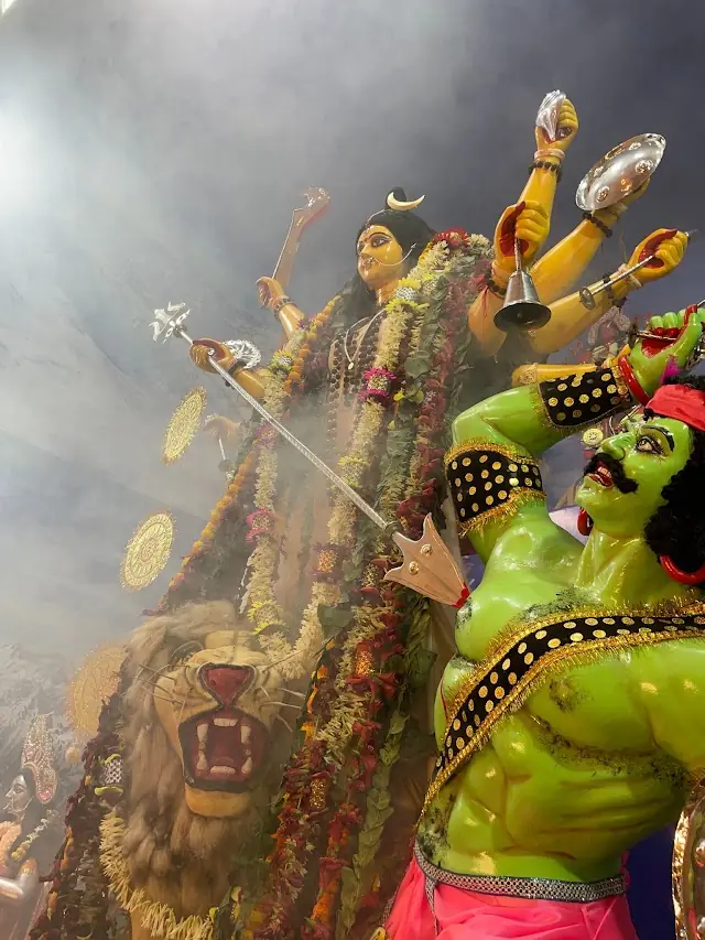 Ma Durga slays Mahishasura